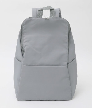 スクエアリュック