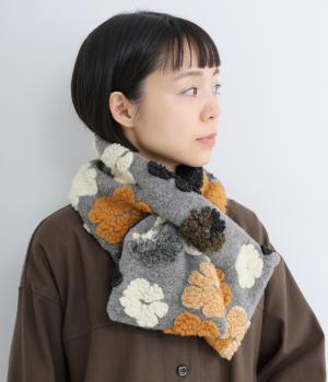 立体フラワーモチーフティペット