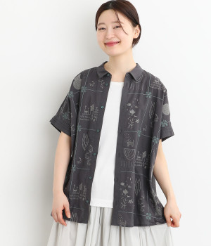 SUPER HAKKA×オバタクミ｢心の中の絵本｣総刺繍ドルマンシャツ