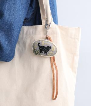 モチーフチャーム｢ネコとフラワー｣