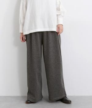 ポンチ裏ベロアボンディングワイドパンツ