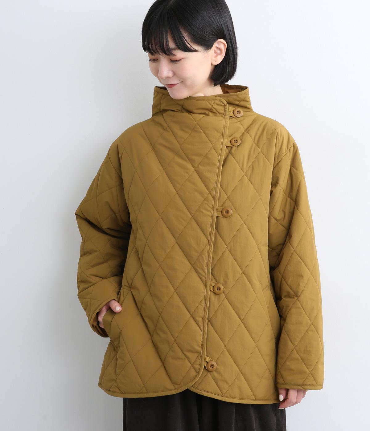 キルティング　ハイネックショートコート