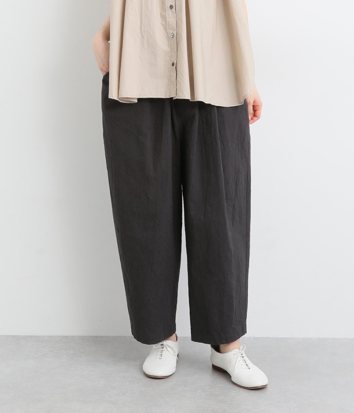 コットンシーチングハンドワッシャー後ろ切替ポケット付きパンツ(チャコール-ONESIZE)