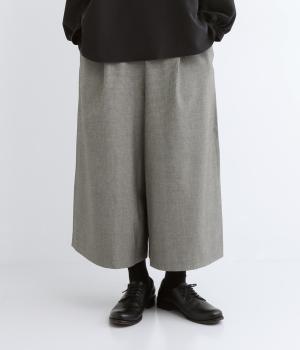 オールシーズナルポンチウエストゴムフレアーパンツ