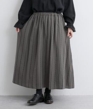 コットンリネン　総刺繍ギャザーフレアスカート