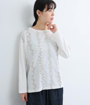 前身布帛草花ライン刺繍ロングスリーブＴシャツ