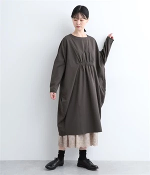 ウェストギャザーコクーンシルエットドレス