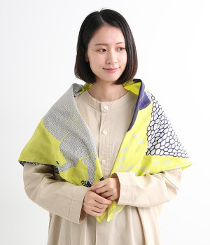 MiW　風呂敷(コマイヌが遊ぶ庭-ONESIZE)