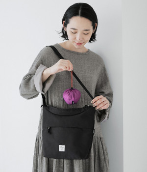 Lucas　ワイドジップショルダーバッグ