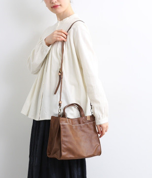 合皮　２WAYスクエアトートバッグ