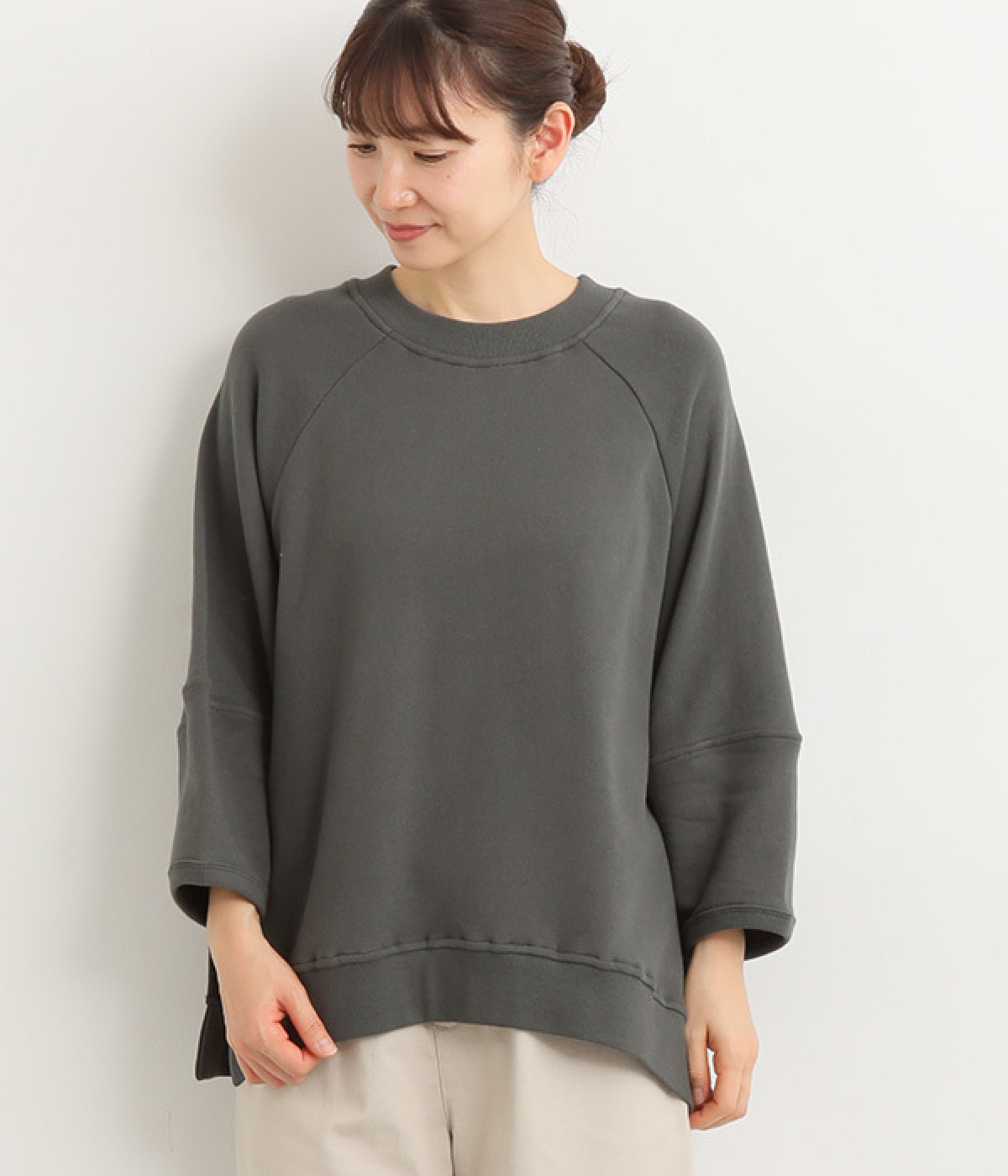 n*o様 muveil パフスリーブラメプルオーバー n*o様 muveil パフスリーブラメプルオーバー