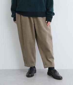 コットンコーデュロイ　テーパードパンツ