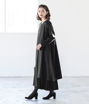 アシンメトリーVネックドレス×プリーツキャミワンピース(ブラック-ONESIZE)
