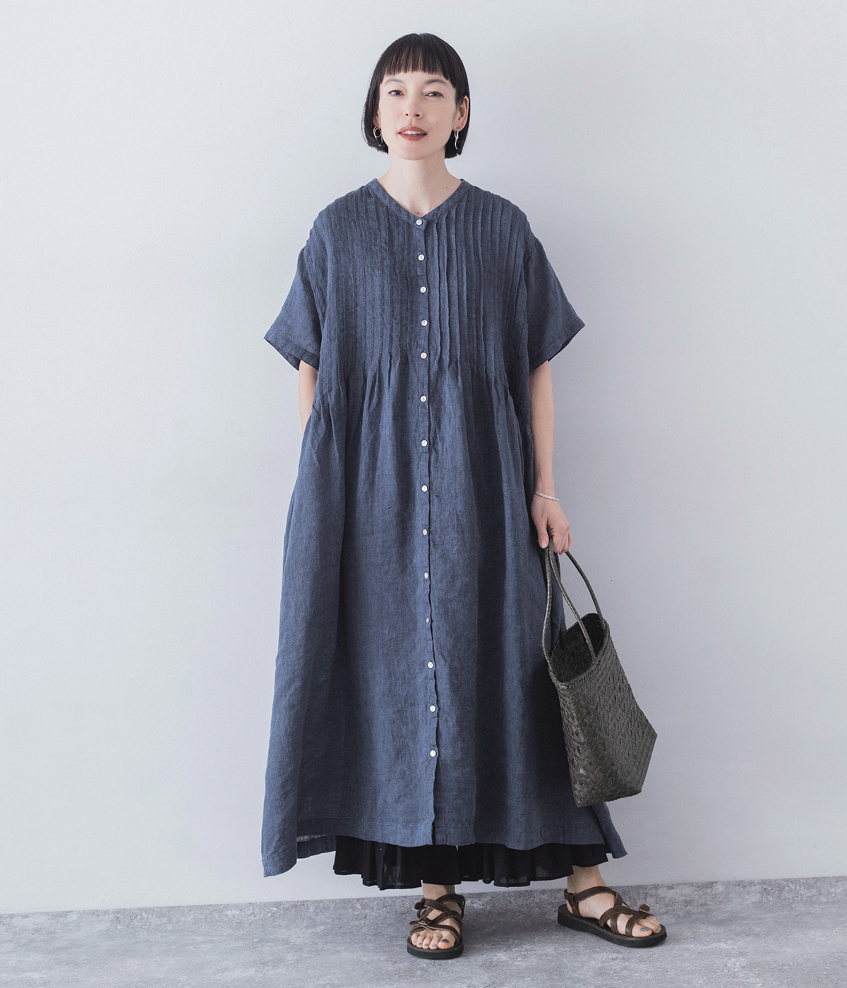 別注｜リネンシャンブレー　前ピンタックワンピース(ブルー-ONESIZE)