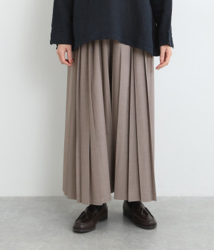 プリーツワイドパンツ