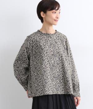 コットンローンフラワープリント首元フリルブラウス