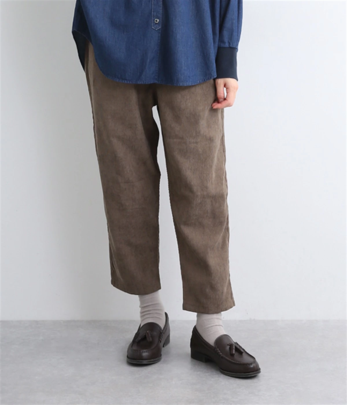 コーデュロイテーパードパンツ(オリーブ-M)