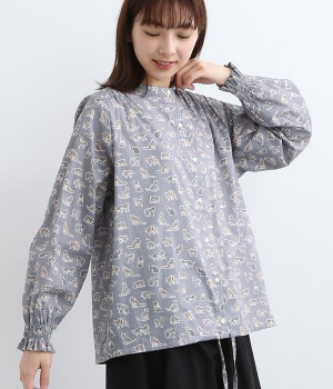 リバティプリント　裾ドロストブラウス(グレー-ONESIZE)