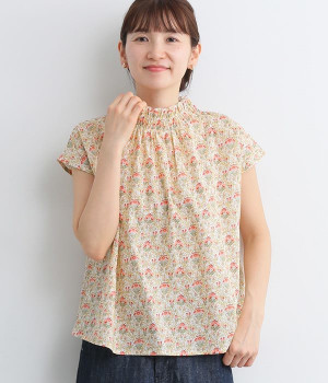 リバティプリント　シャーリングカラーフレンチブラウス(カーキ-ONESIZE)