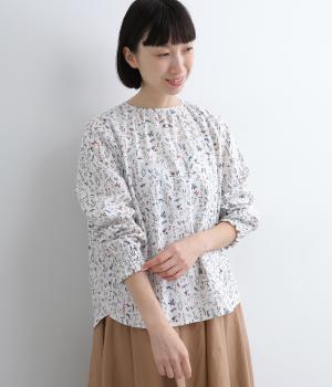 LIBERTYポプリンゴムシャーリング袖ブラウス