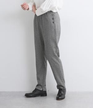 カシミヤ混ウールサイドボタンストレートパンツ