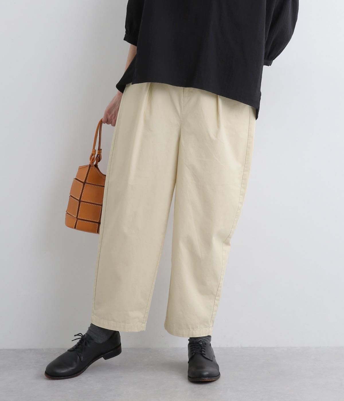 コットンピーチツイルタックテーパードパンツ(アイボリー-F)