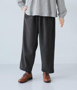 mochi-mochiテーパードパンツ