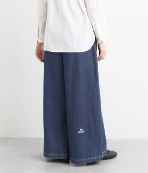 デニム　ボリュームパンツ