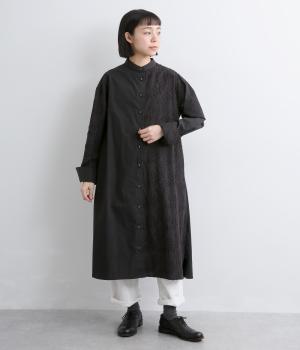 タイプライターmiscスタンドカラー後ろ天竺チュニックシャツ(ブラック-F)