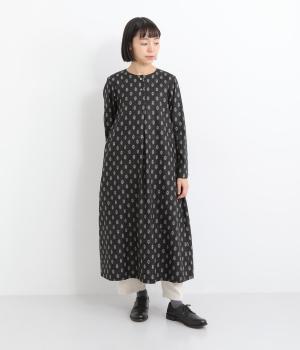 コットンビエラ花小紋ワンピース(ブラック-F)