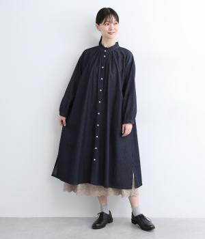 タックフリルつき前開きワンピース