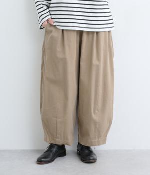 コットン細コーデュロイタック9分丈バルーンパンツ