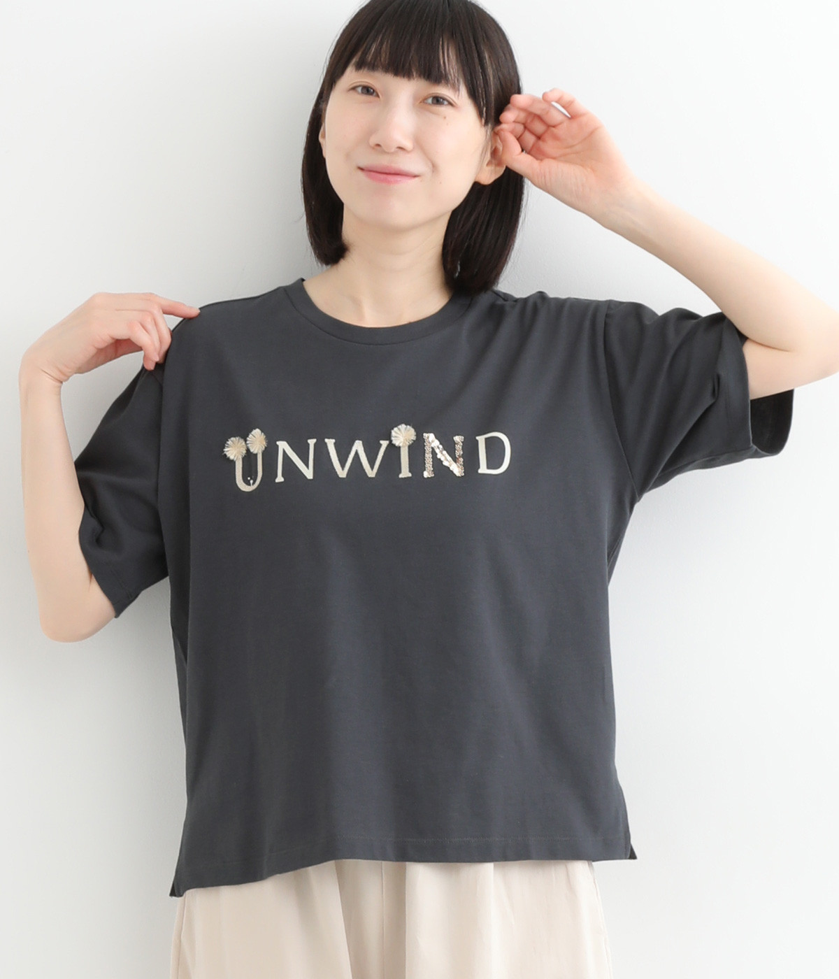 エンブロイダリーロゴTシャツ(チャコール-L)