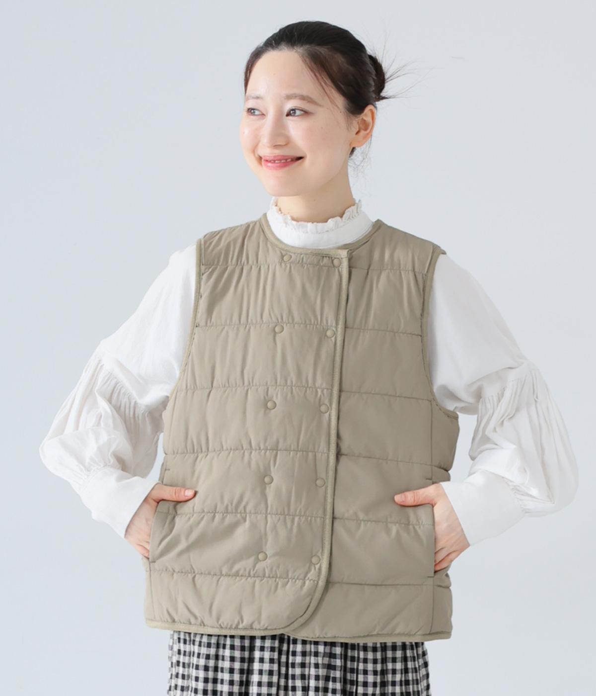 高密ポリエステルリップストップ平織りSORONA中綿ベスト（LILASIC）の