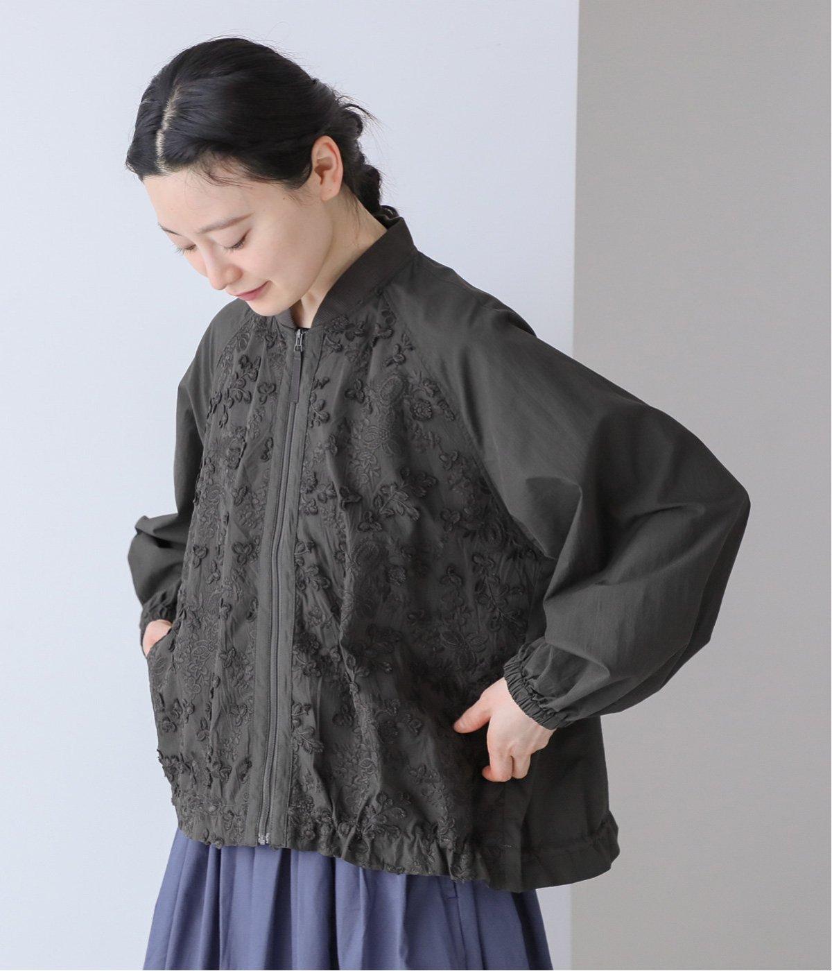 フラワーエンブロイダリーブルゾン(チャコール-F)
