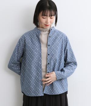 シャンブレー総柄プリントシャツ