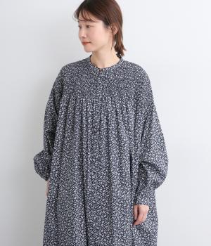 小花柄シャーリングワンピース