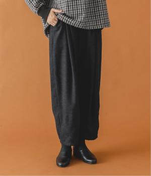 ニュアンスモールクロス裾ダーツランタンパンツ
