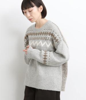 後ろ配色プルオーバー