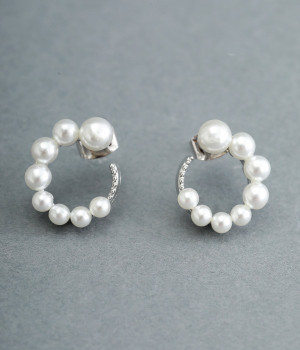 パールサークルピアス