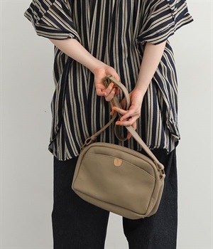 カウレザーミニショルダーバッグ