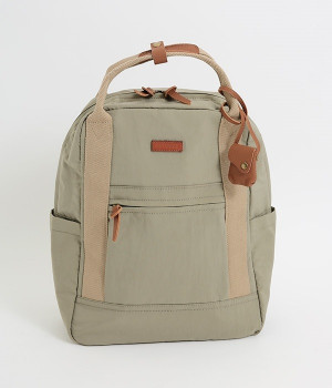 リンクルナイロン　カウレザーリュック(ライトグレー-ONESIZE)