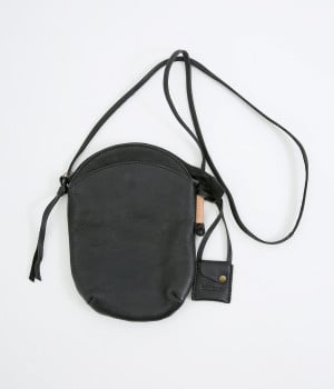 カウレザー　ミニサコッシュ(ブラック-ONESIZE)