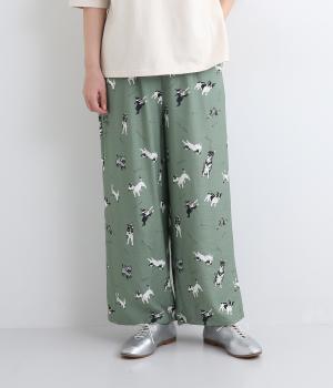 レーヨンナイロンリネンイヌ総柄セミワイドパンツ