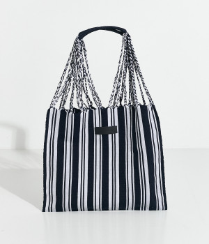 手織りのハンモックバッグ