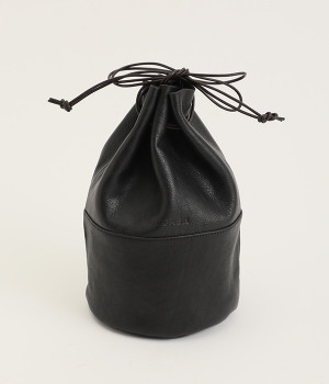 レザー巾着ショルダーバッグ