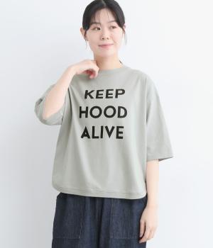コットン天竺ヘムラウンドプリントTee〈KEEP HOOD ALIVE〉