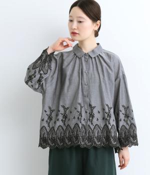 スカラ刺繍ギャザーブラウス