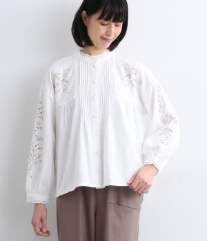コットン起毛刺繍入りブラウス(オフホワイト-F)