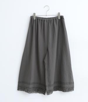 ビエラレーシーペチパンツ